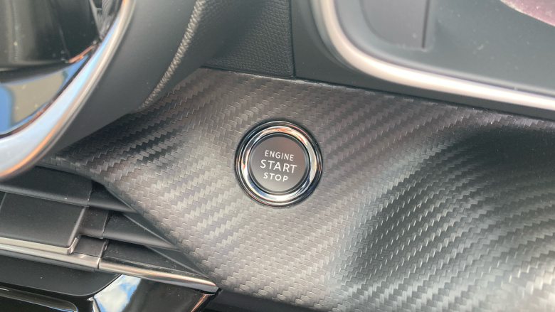 Peugeot 208 1.2 PureTech 100 Allure Premium + 5dr Petrol Hatchback